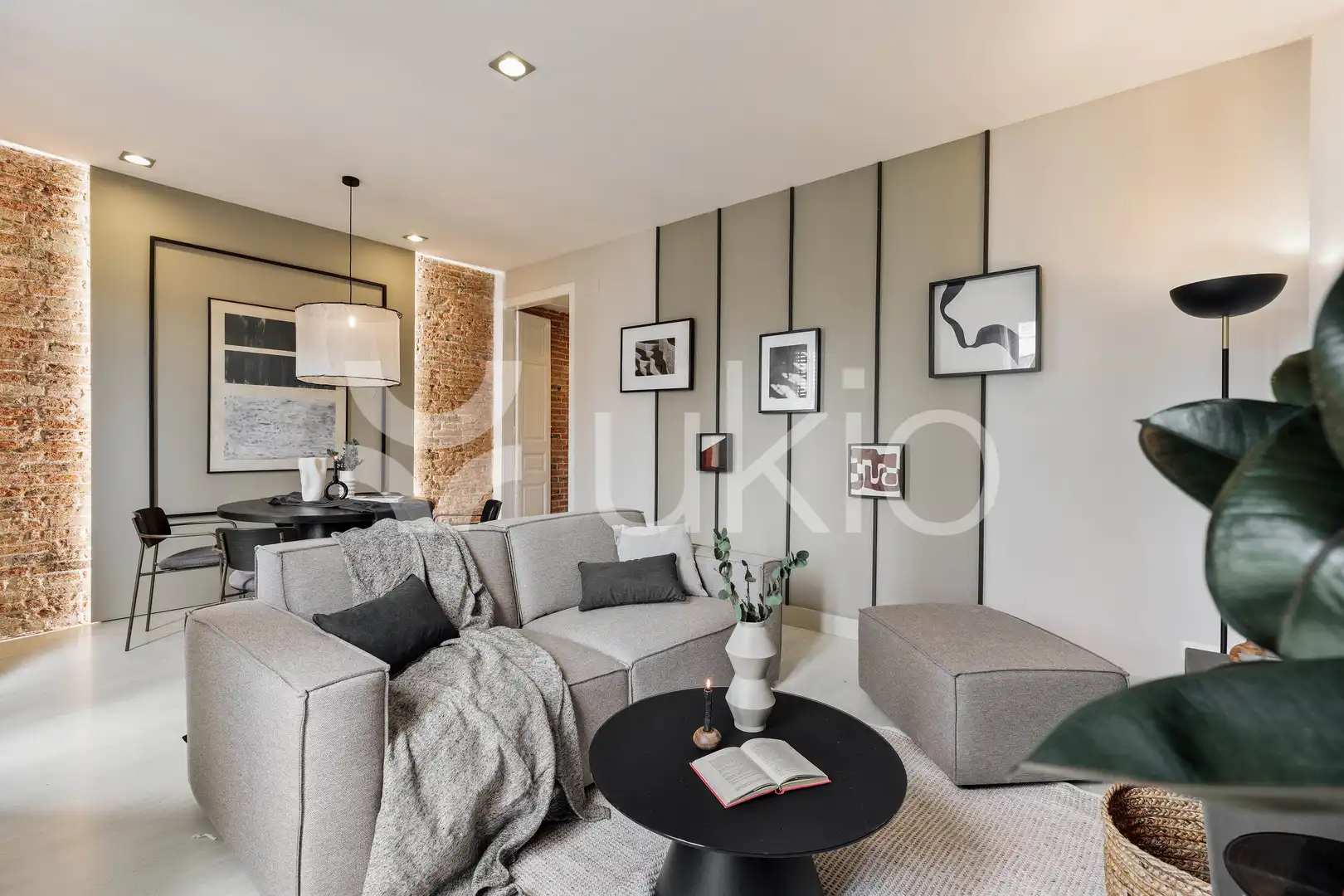 Sala de estar de Apartamento de alquiler en  Barcelona Capital con Aire acondicionado, Calefacción y Amueblado
