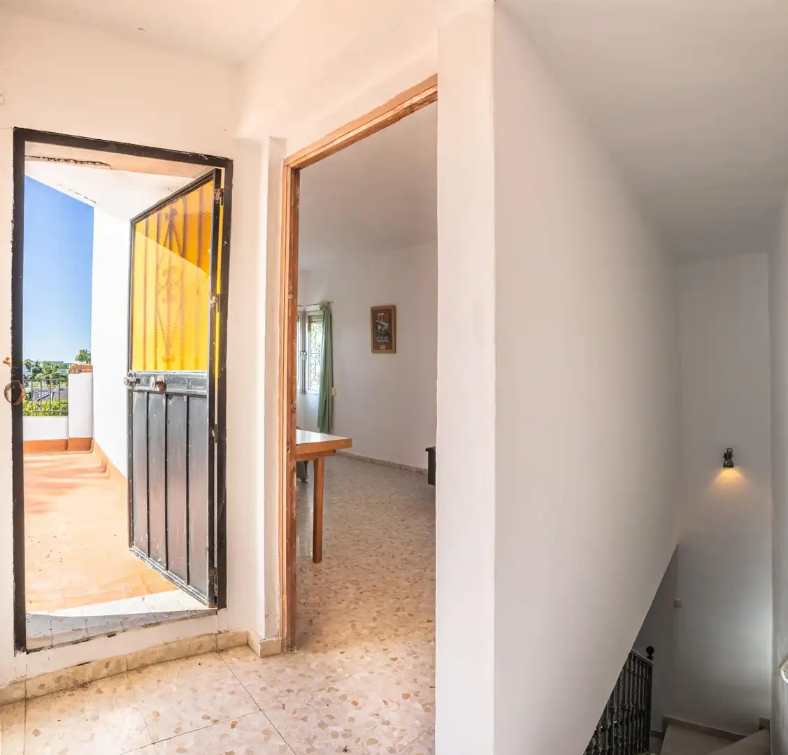 Casa o xalet en venda en Sanlúcar la Mayor amb Aire condicionat i Piscina