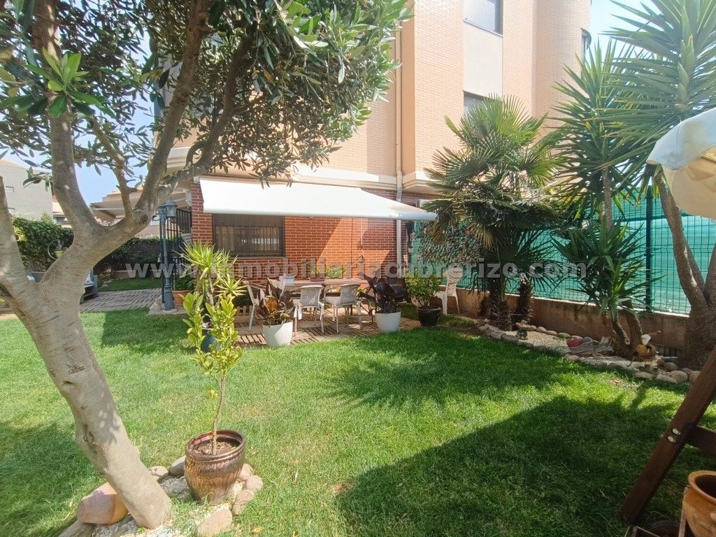 Jardí de Apartament en venda en Villamediana de Iregua amb Calefacció, Jardí privat i Parquet