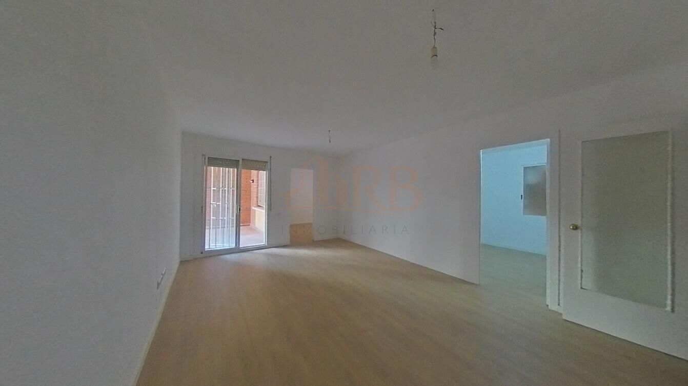 Piso en venta en Calle PERE SALA, 12, La Roureda