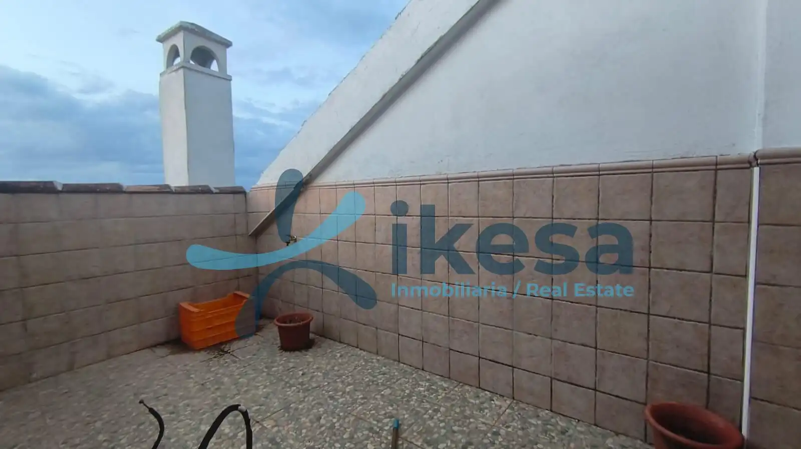 Vista exterior de Dúplex en venta en Baeza