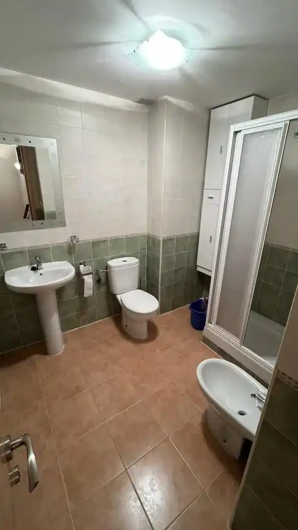 Bathroom of Flat for sale in Talayuelas  with Storage room and Balcony