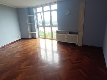 Apartment with lift for sale in Ronda do Carme