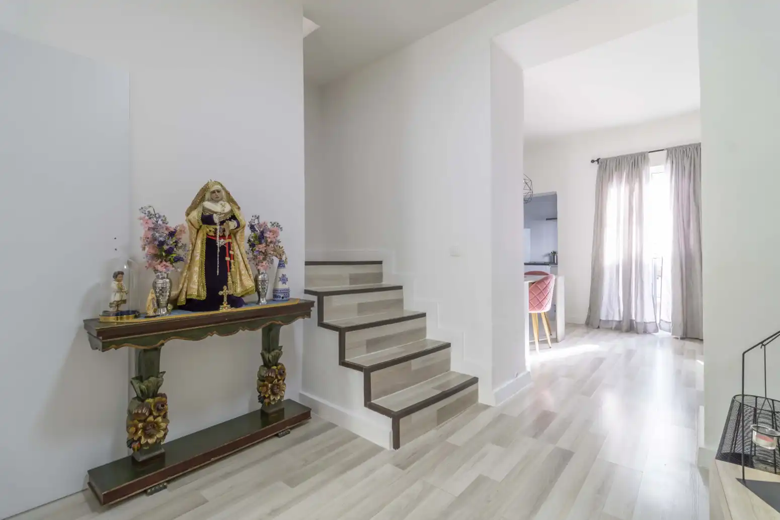 Casa adosada en venda en Benacazón amb Aire condicionat