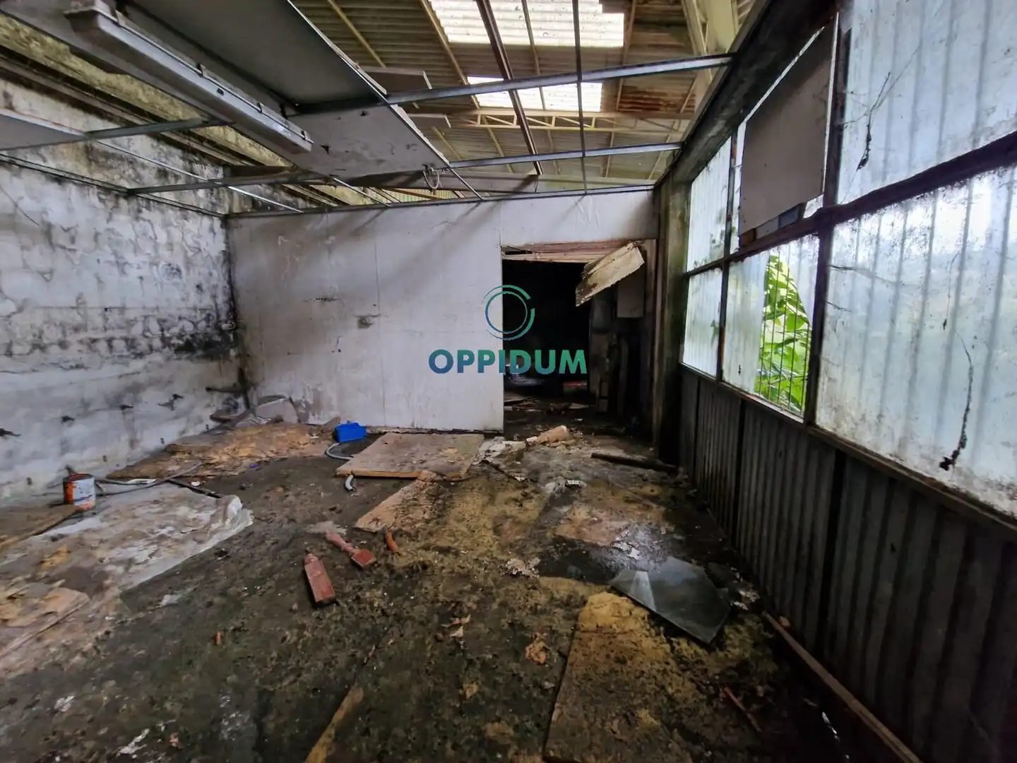 Industrial buildings for sale in Touro