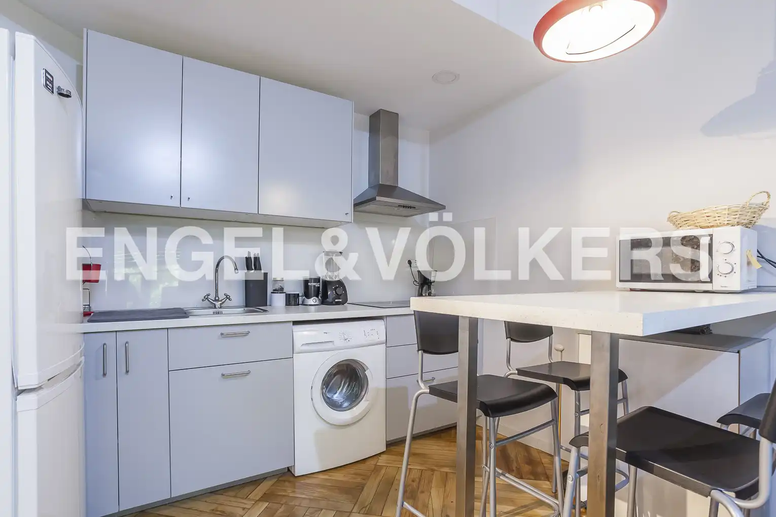 Kitchen of Flat for rent in Madrid  with Heating, Parquet flooring and Furnished