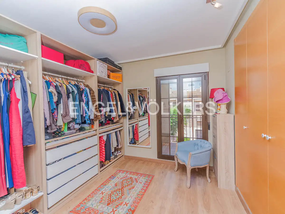 Habitación de Casa adosada en venta en Mutxamel con Aire acondicionado, Calefacción y Jardín privado