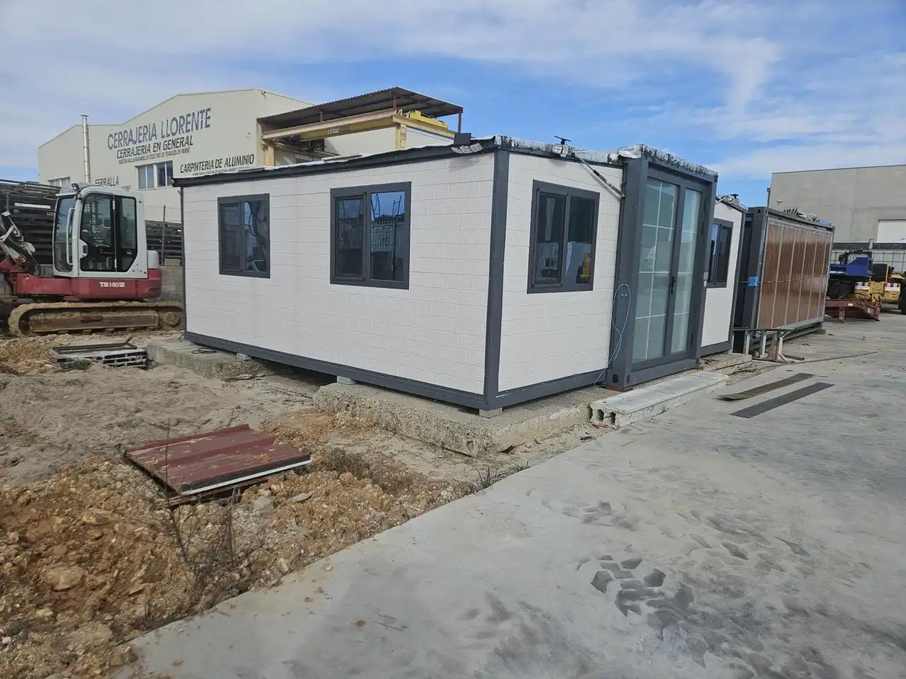 Vista exterior de Casa o chalet en venta en El Casar con Aire acondicionado, Jardín privado y Internet
