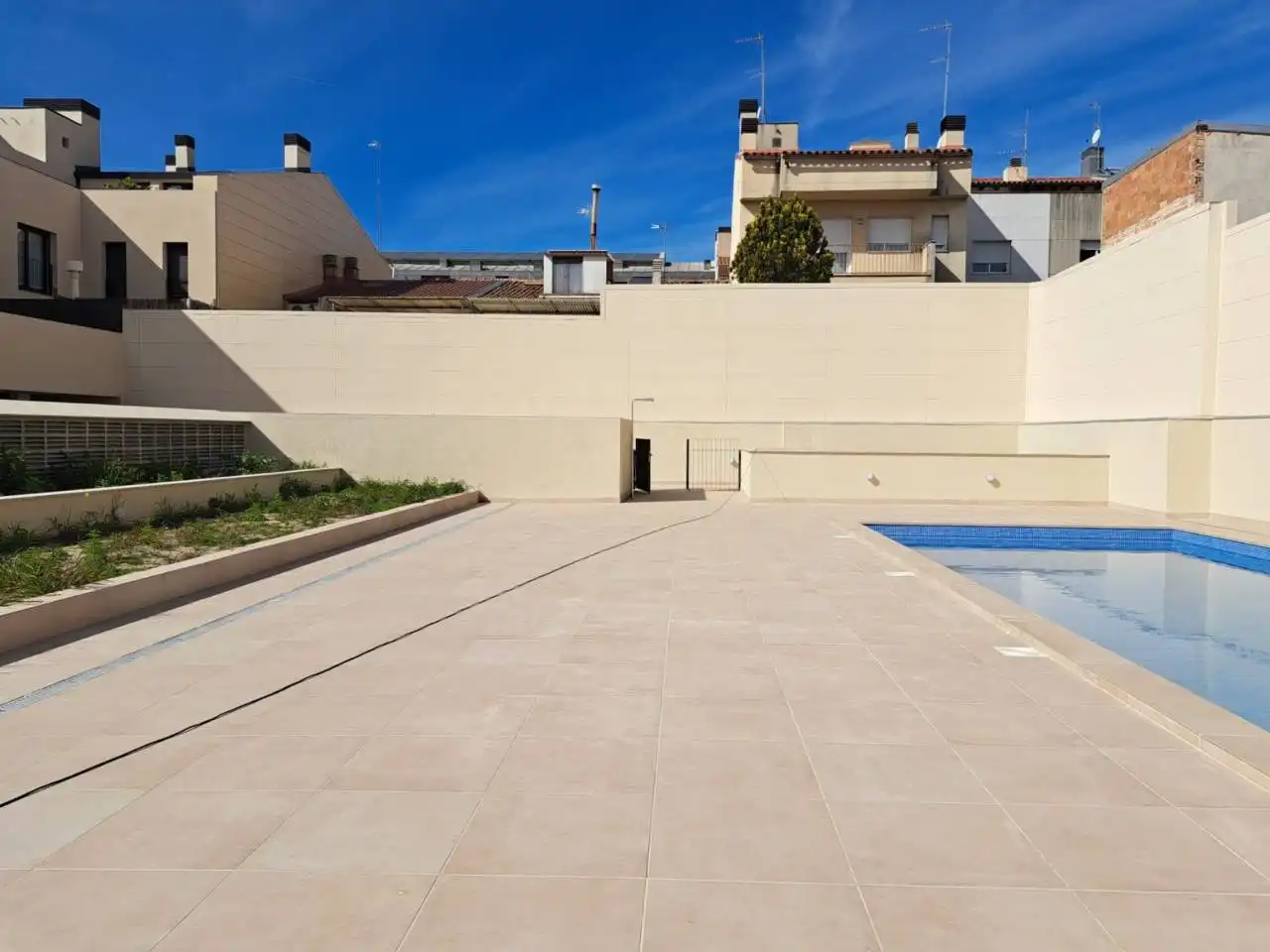 Piscina de Piso de alquiler en Sabadell con Aire acondicionado, Calefacción y Parquet