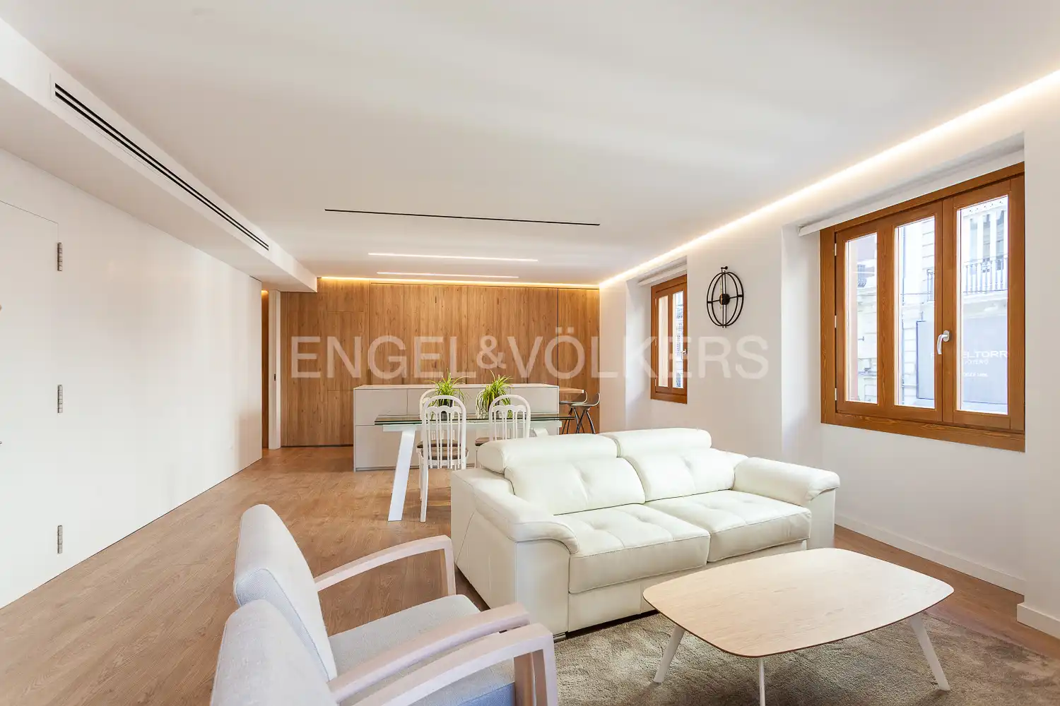 Sala d'estar de Pis de lloguer en Valencia amb Aire condicionat, Calefacció i Moblat