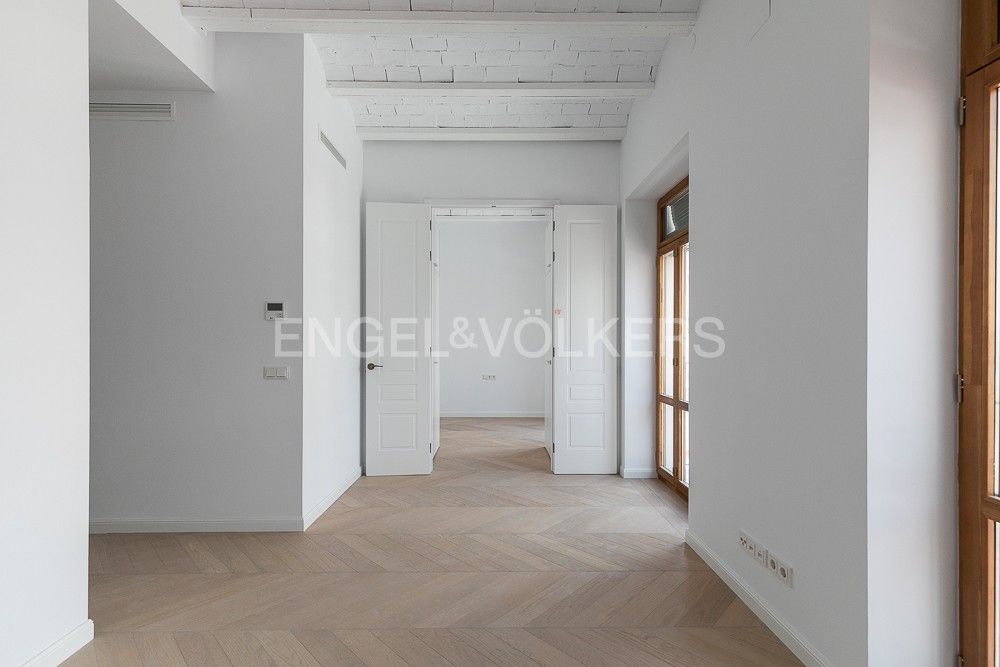 Apartment for sale in  Valencia Capital  with Heating and Parquet flooring