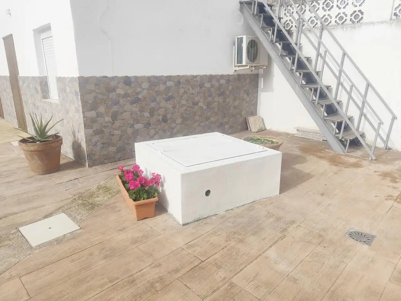 Jardí de Casa adosada en venda en Fuerte del Rey amb Aire condicionat, Calefacció i Jardí privat
