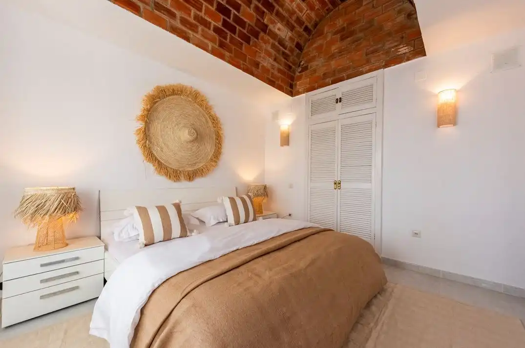Habitación de Casa o chalet de alquiler en Estepona con Aire acondicionado, Terraza y Amueblado
