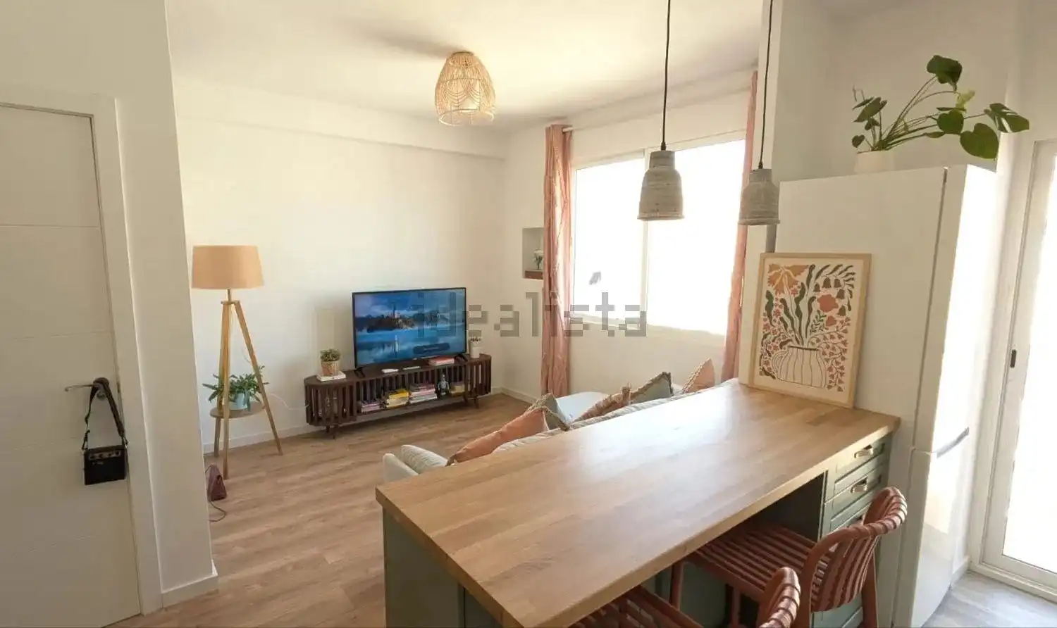 Living room of Flat for rent in Valencia  with Air Conditioner, Heating and Furnished