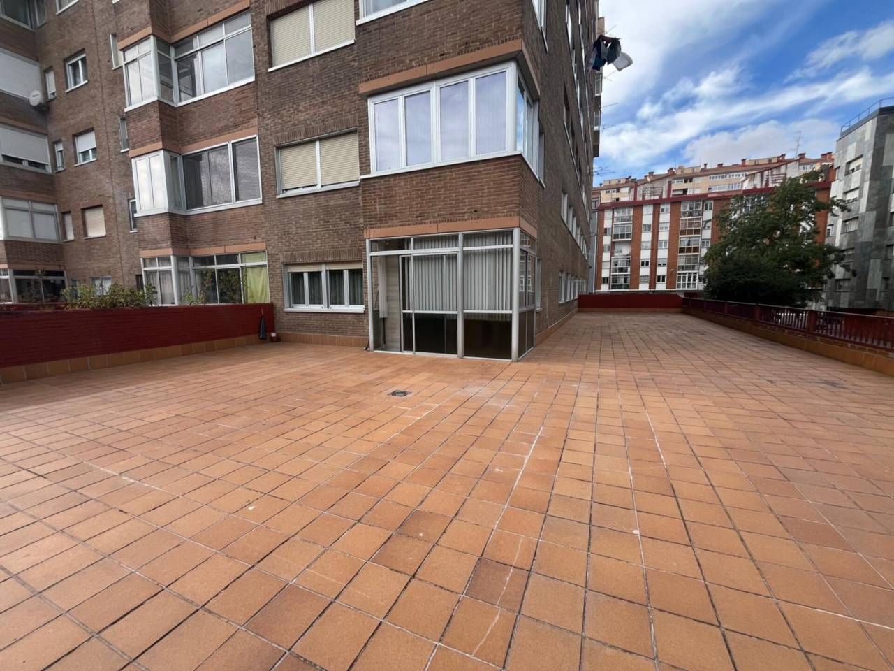 Terrassa de Pis en venda en Burgos Capital amb Calefacció i Terrassa
