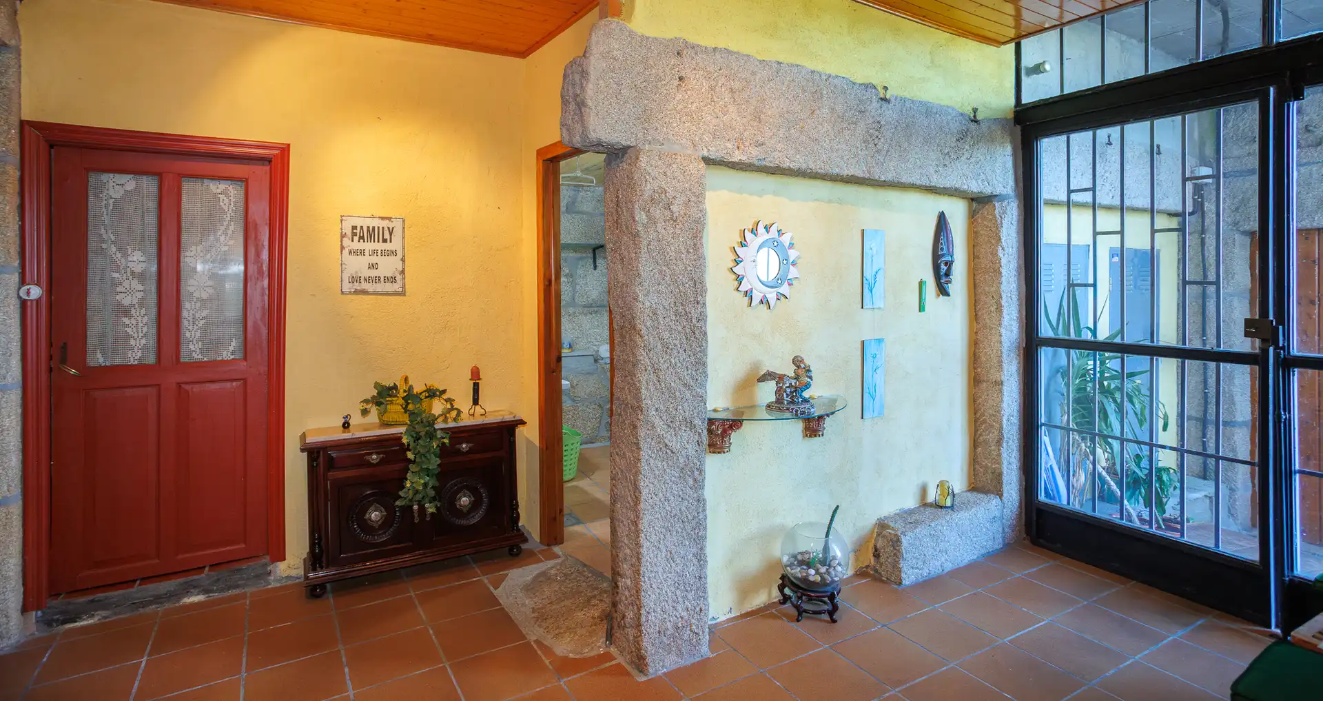 Country homes for sale in Amoeiro