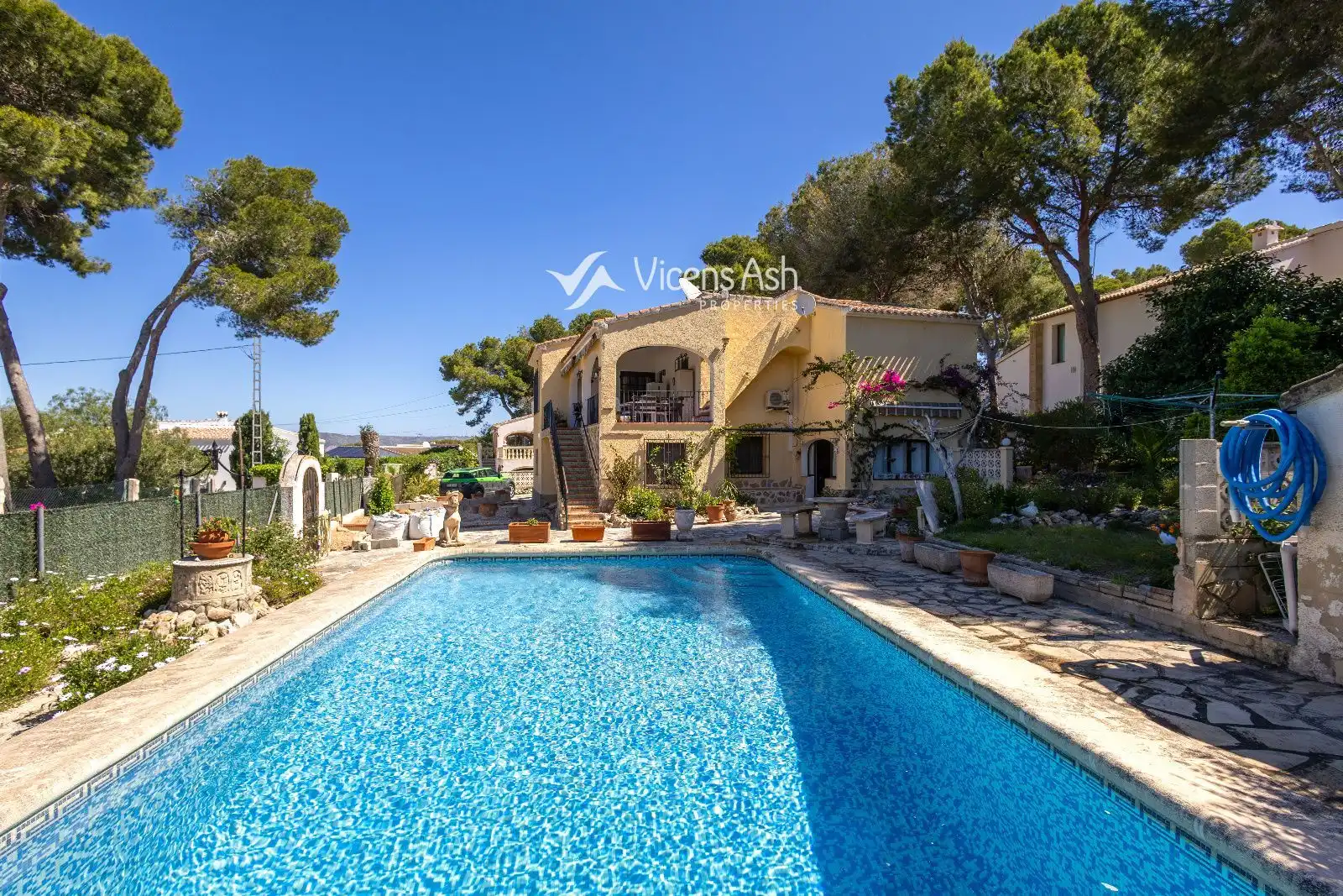 Exterior view of Houses for sale in Jávea / Xàbia  with Air Conditioner, Heating and Terrace