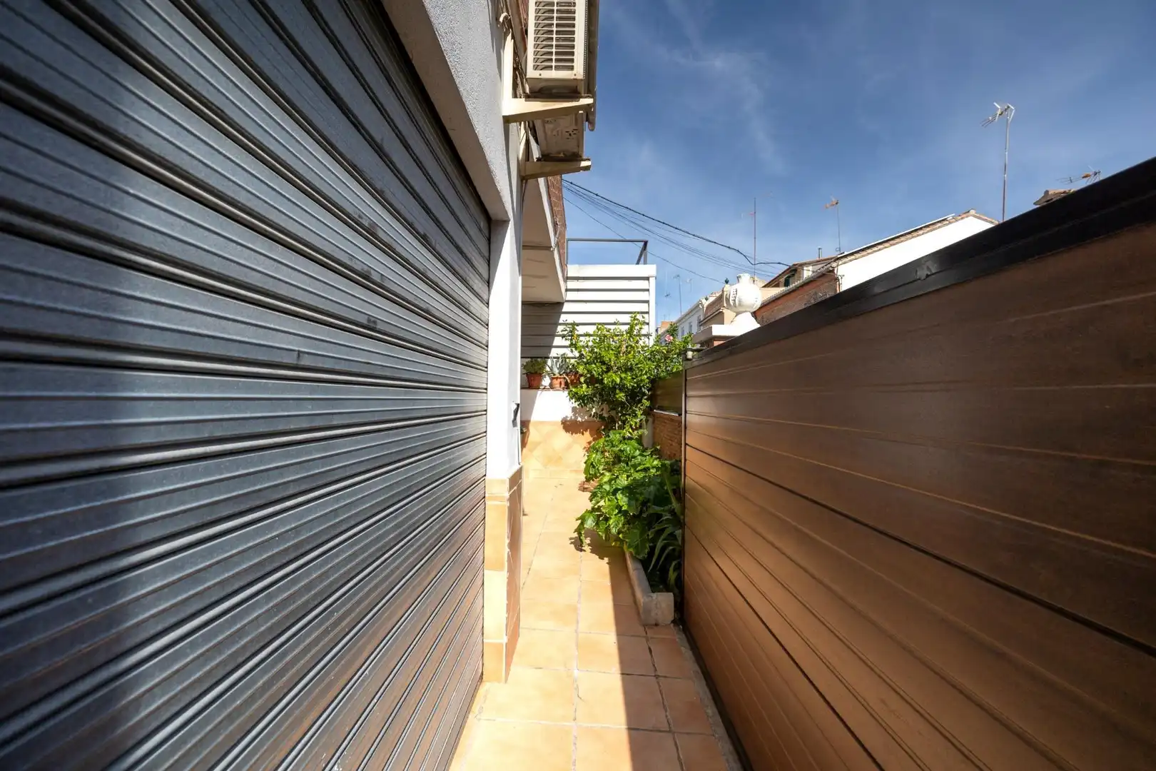 Exterior view of Houses for sale in Granada  with Air Conditioner, Heating and Private garden