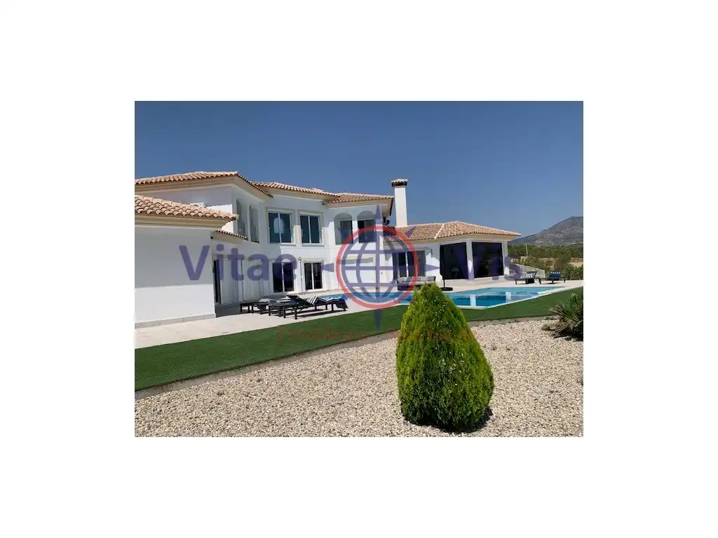 Vista exterior de Casa o chalet en venta en Lorca con Terraza, Piscina y Internet