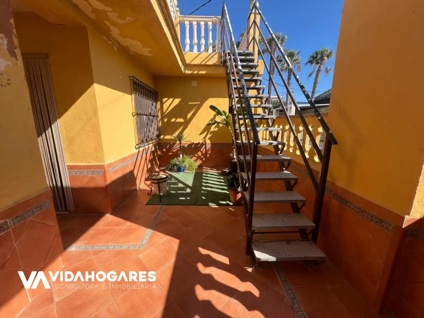 Exterior view of Houses for sale in Chipiona  with Private garden, Terrace and Furnished