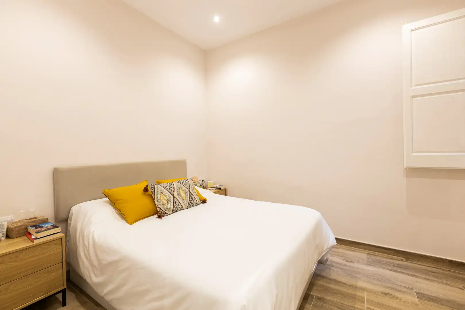 Schlafzimmer von Wohnung zum Verkauf in Barcelona mit Balkon