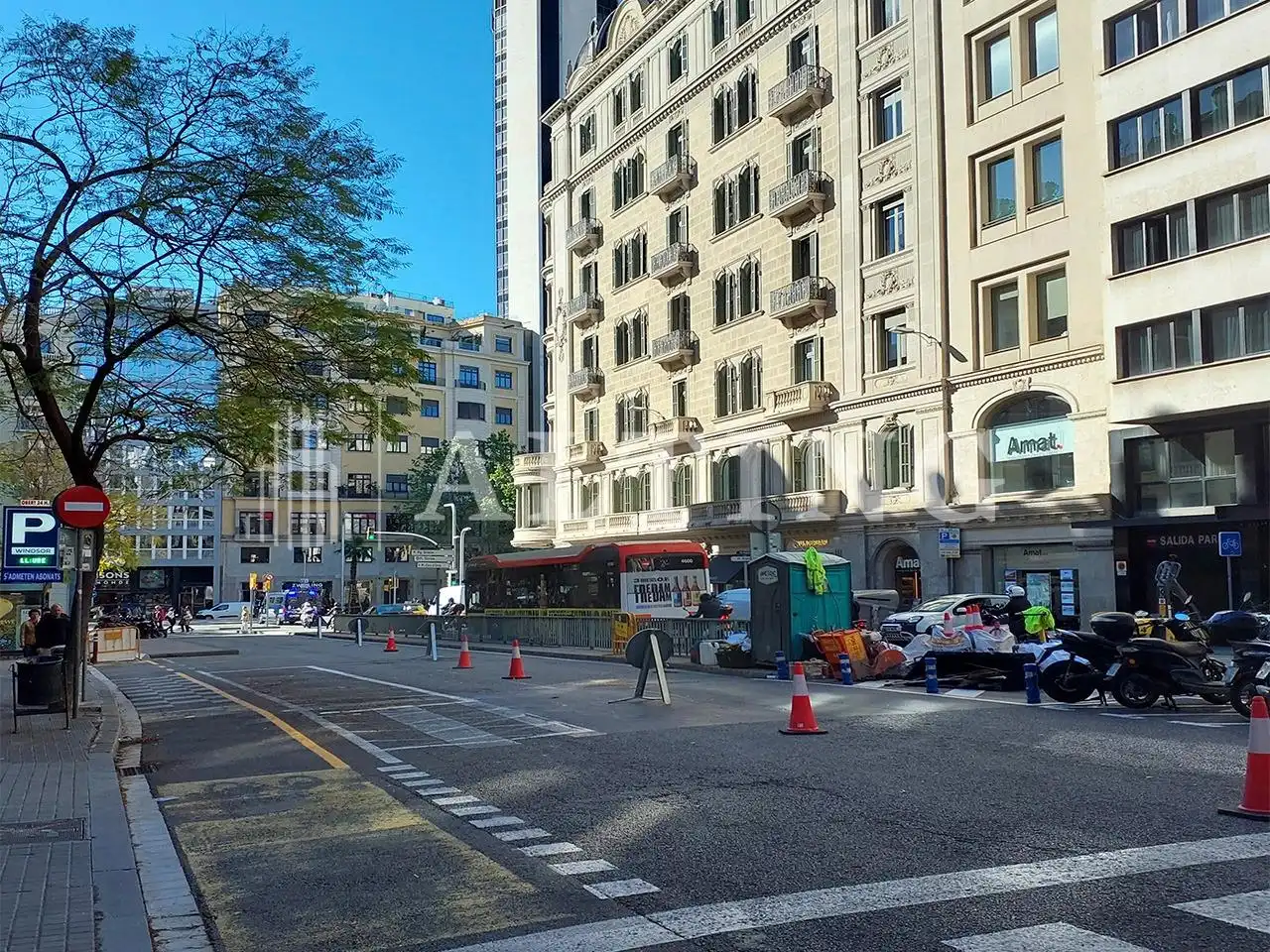 Bureau avec ascenseur à louer à Via Augusta, imagen 31