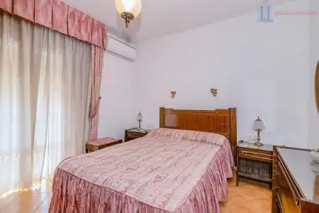 Habitación de Casa o chalet en venta en Granada con Aire acondicionado y Calefacción