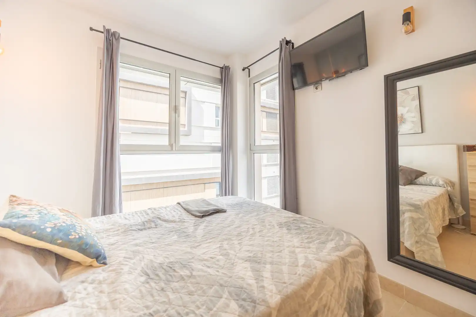 Habitación de Piso en venta en Las Palmas de Gran Canaria con Trastero, Piscina y Amueblado