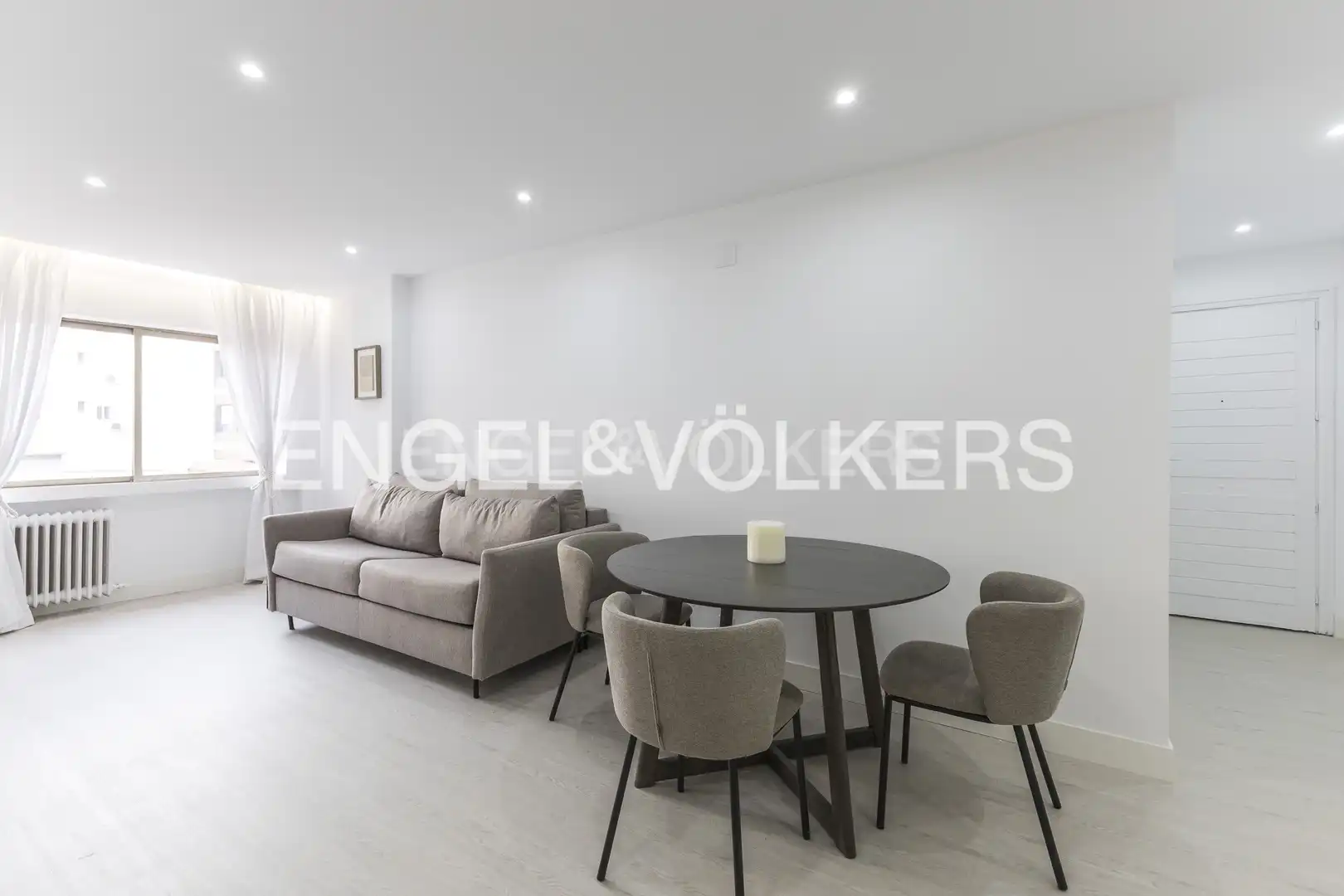 Wohnzimmer von Wohnung zur Miete in Madrid mit Klimaanlage, Heizung und Möbliert