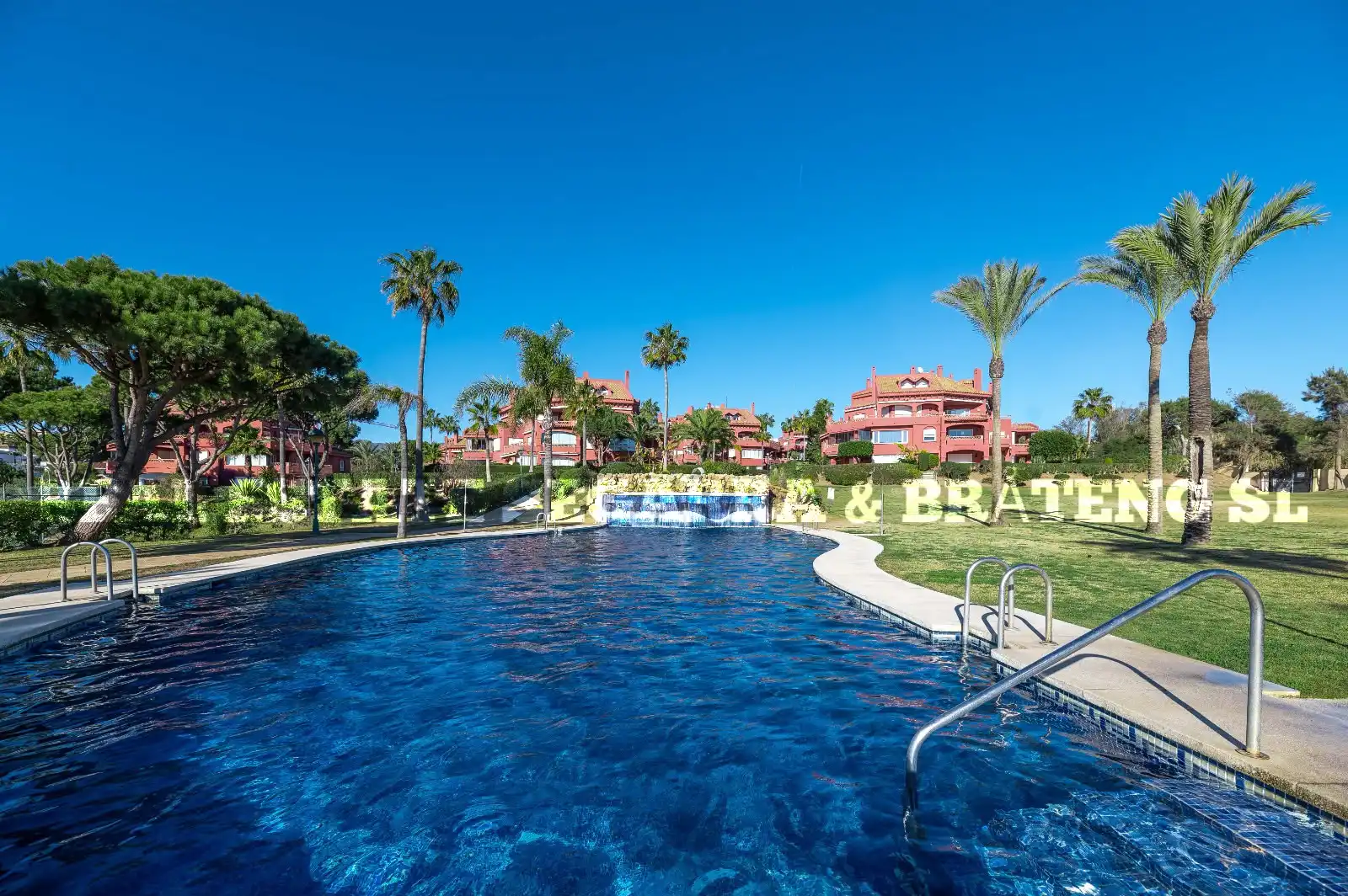 Apartament amb terrassa en venda a Calle Carril del Relojero