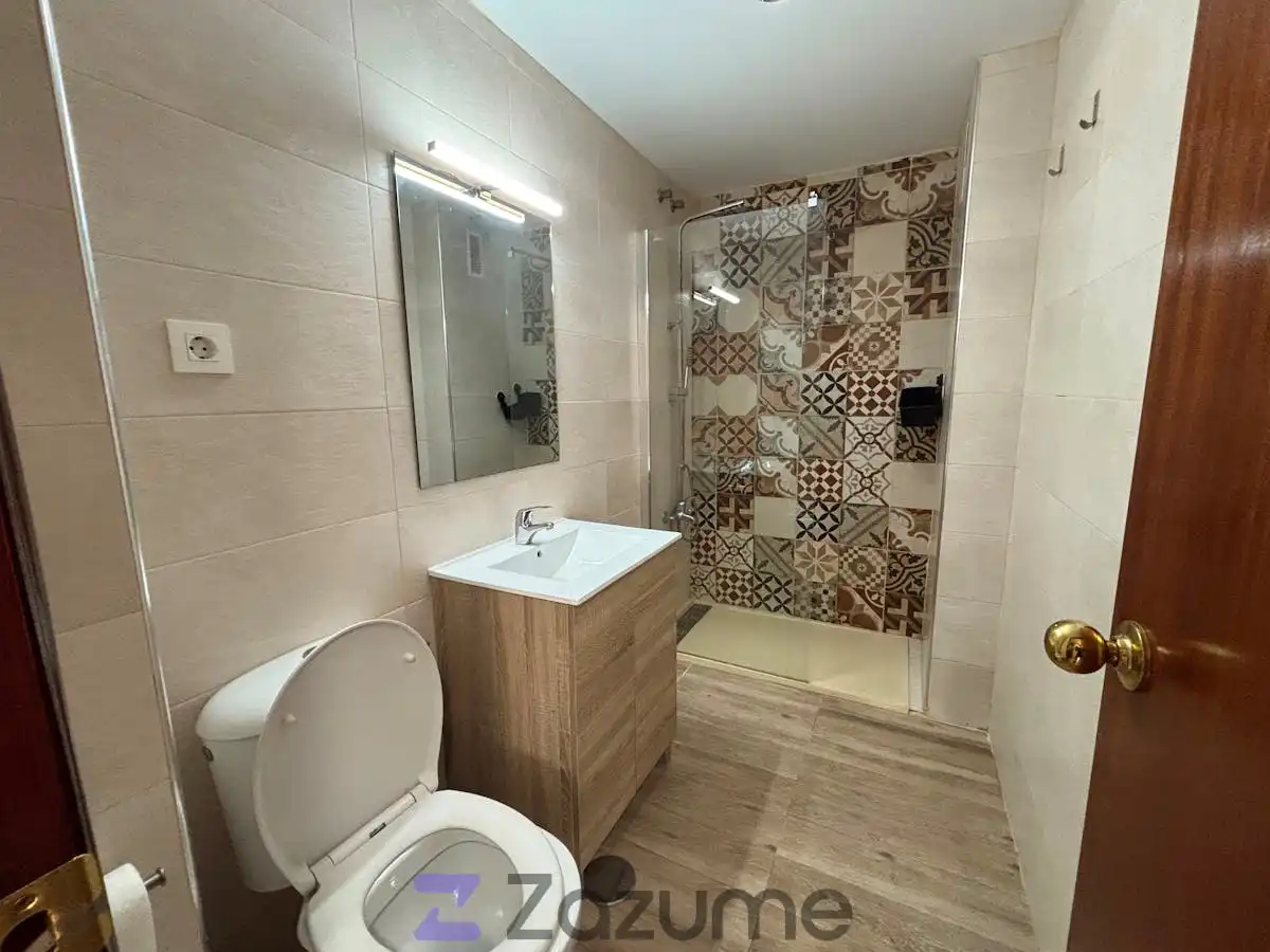 Bathroom of Flat for rent in Montequinto  with Air Conditioner, Terrace and Swimming Pool
