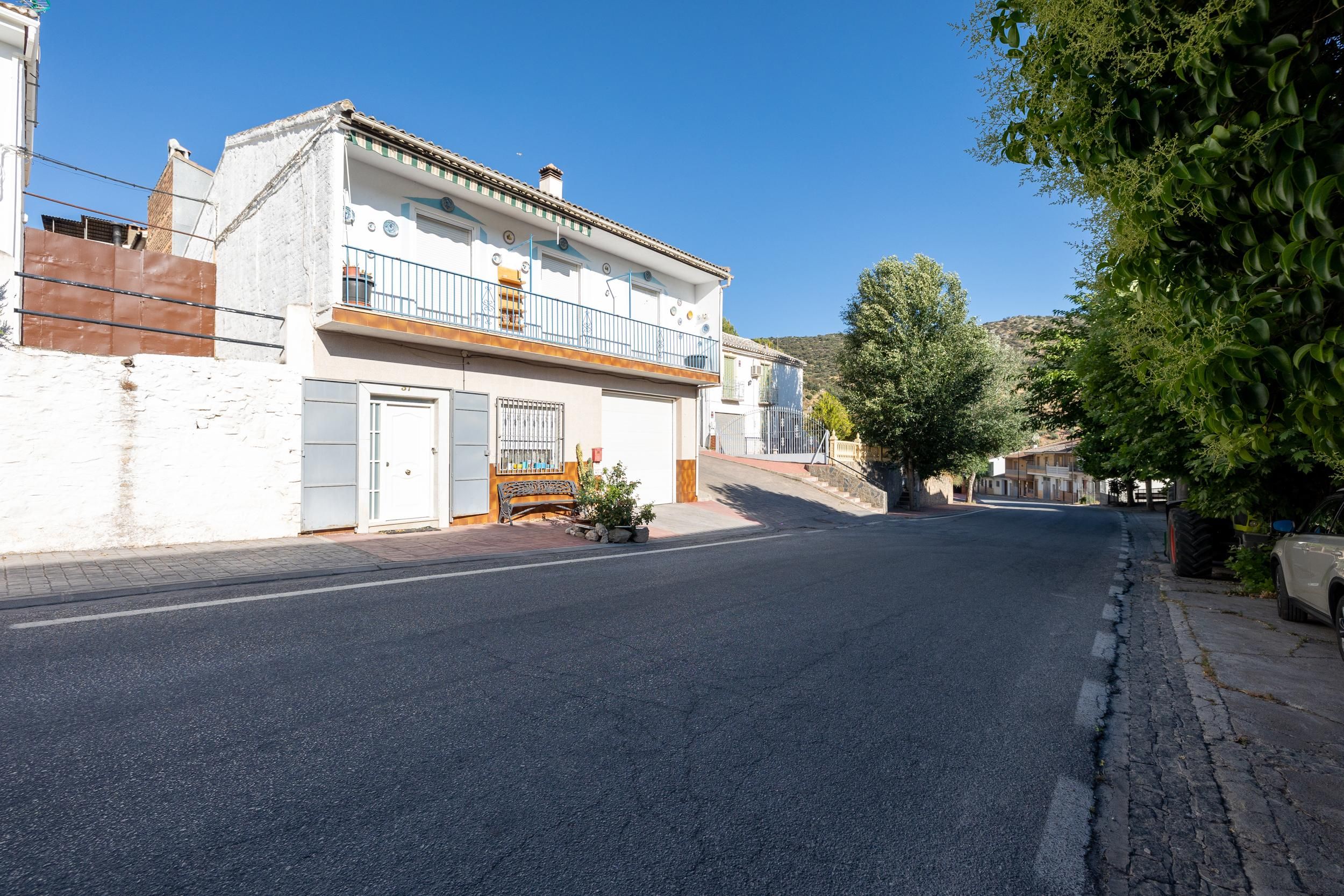 Exterior view of House or chalet for sale in Benalúa de las Villas  with Balcony