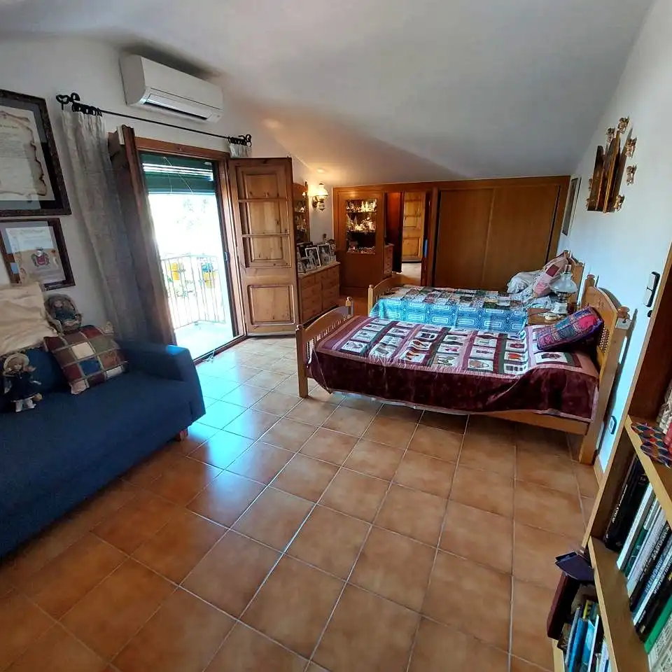 Dormitori de Casa o xalet en venda en Banyeres del Penedès amb Aire condicionat, Jardí privat i Moblat