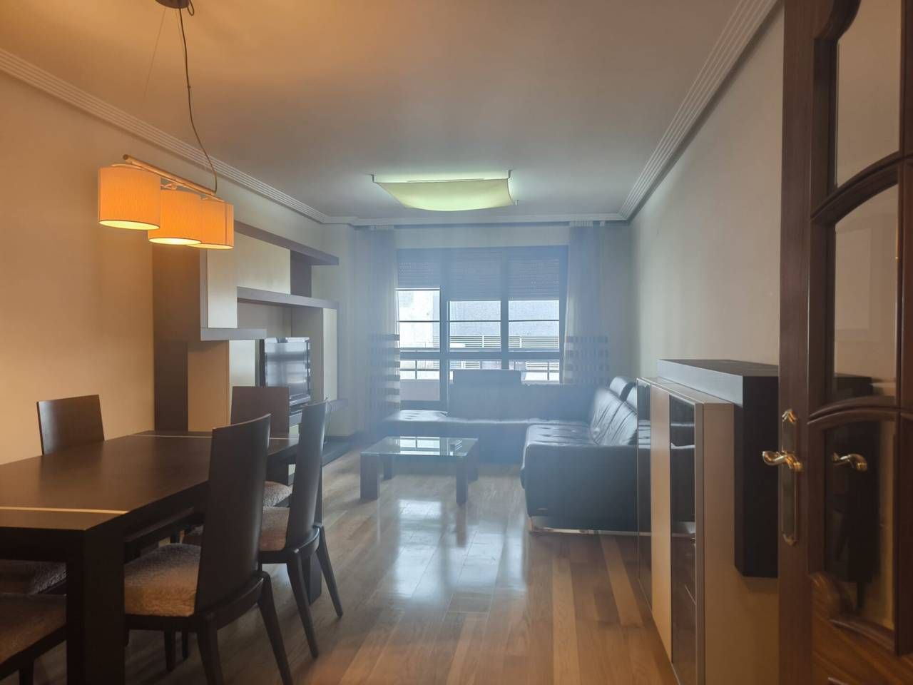 Sala d'estar de Pis en venda en León Capital  amb Calefacció, Parquet i Terrassa
