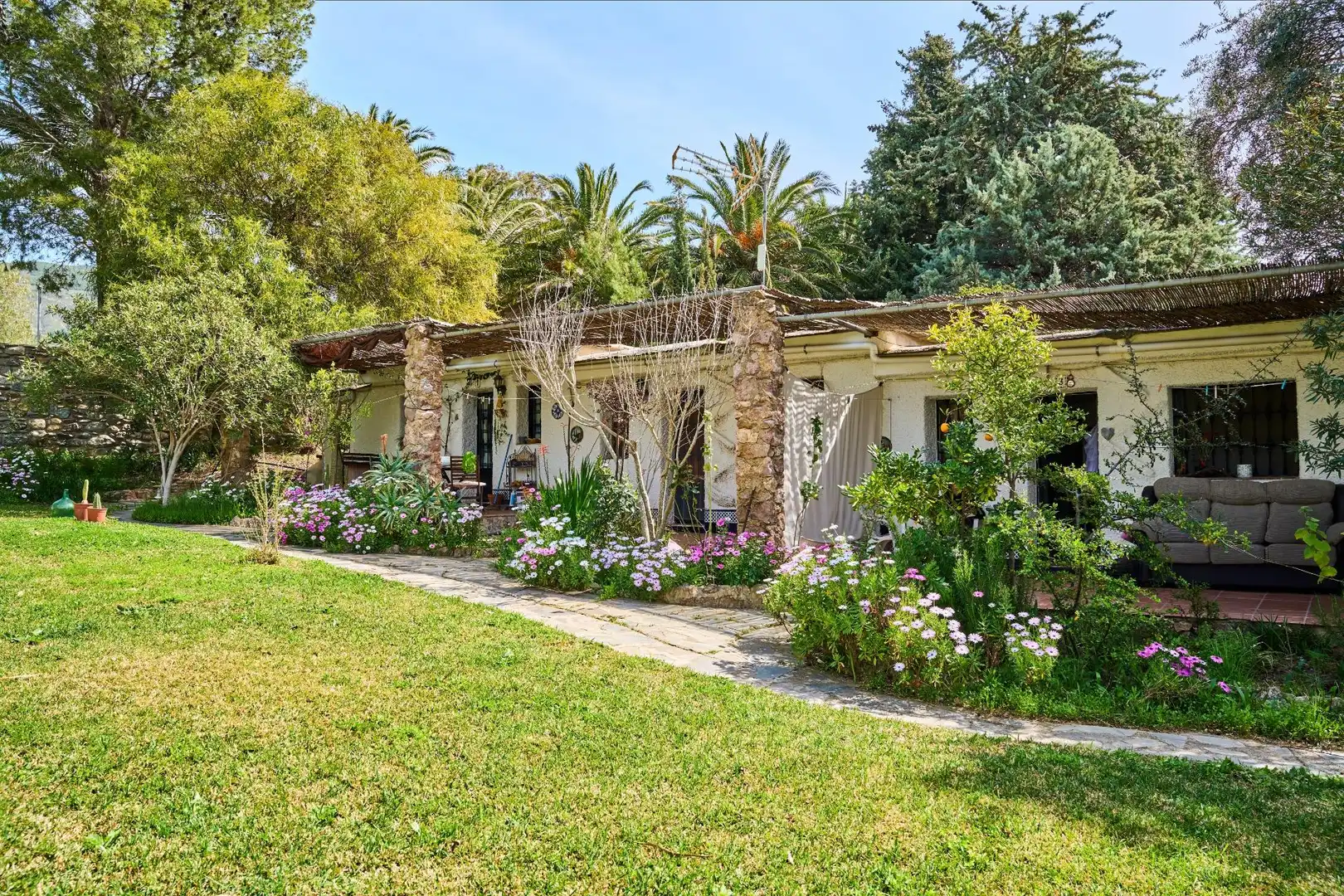 Jardí de Finca rústica en venda en Órgiva amb Jardí privat, Terrassa i Moblat