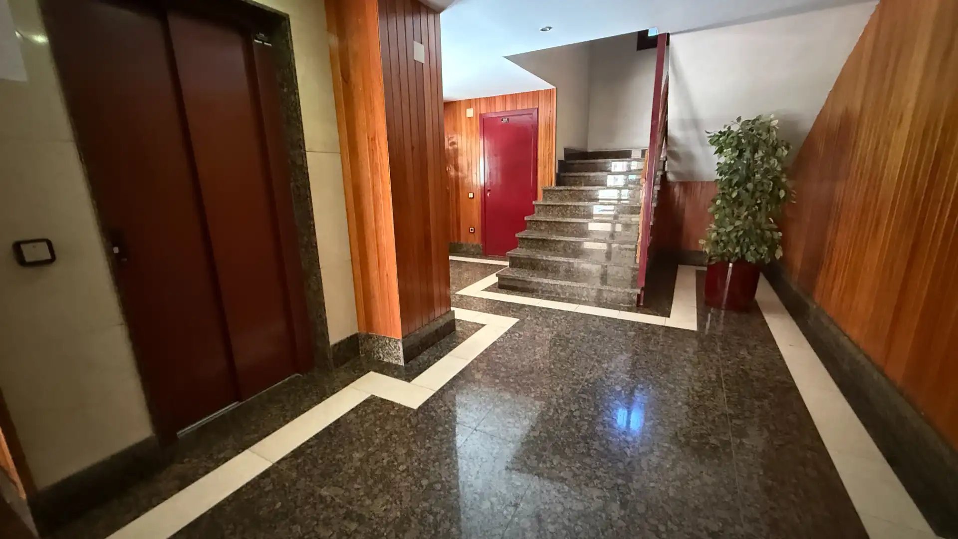 Attic for sale in Oviedo   with Heating and Storage room