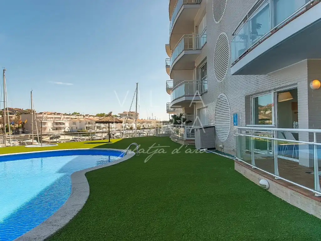 Apartament amb terrassa en venda a Calle Punta Prima 5