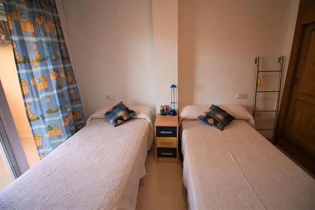Dormitori de Apartament en venda en La Manga del Mar Menor amb Aire condicionat, Calefacció i Terrassa