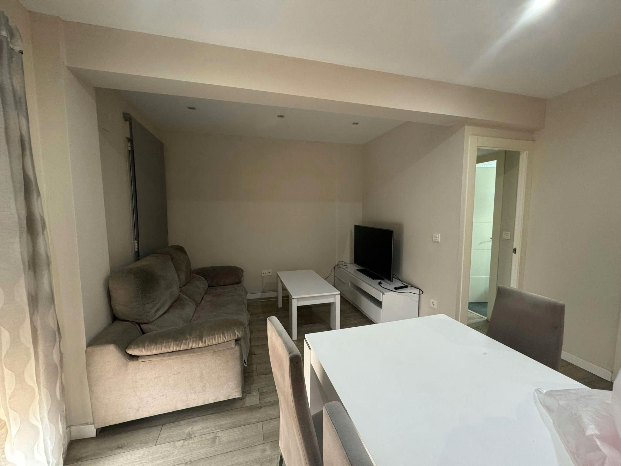 Living room of Flat to rent in  Valencia Capital  with Furnished, Washing machine and TV