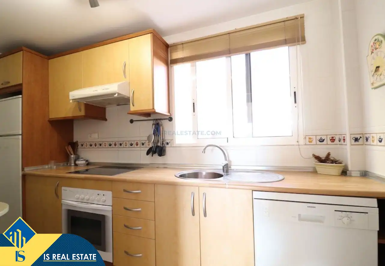 Cuina de Apartament de lloguer en Orihuela amb Aire condicionat, Calefacció i Terrassa