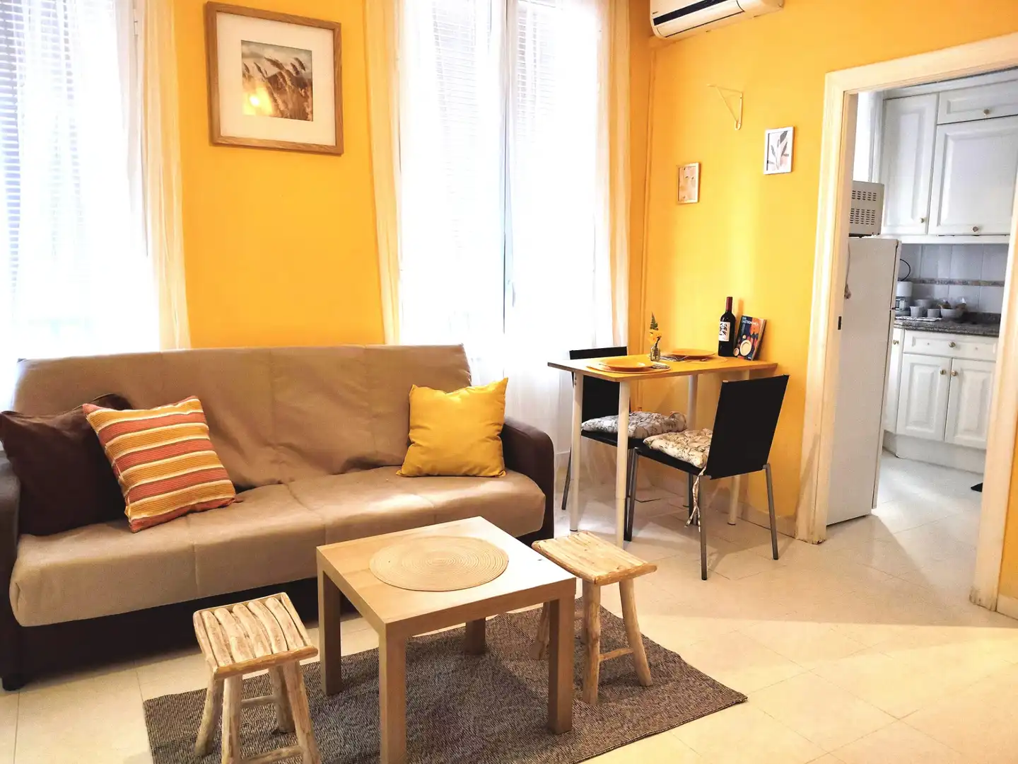 Living room of Apartments for rent in Granada  with Air Conditioner, Heating and Furnished