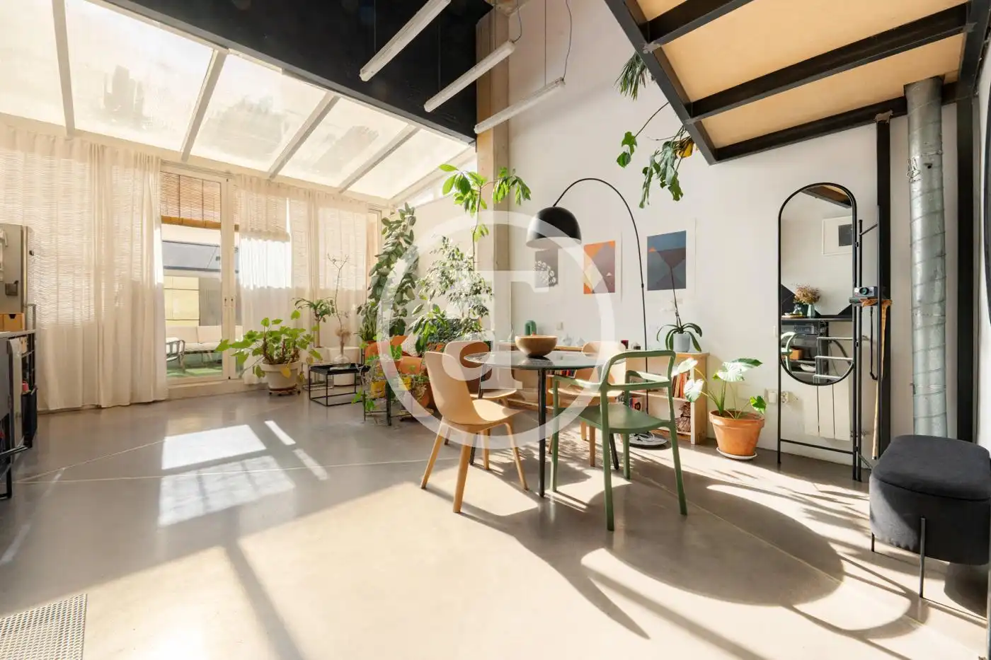 Comedor de Dúplex de alquiler en Madrid con Calefacción, Amueblado y Horno