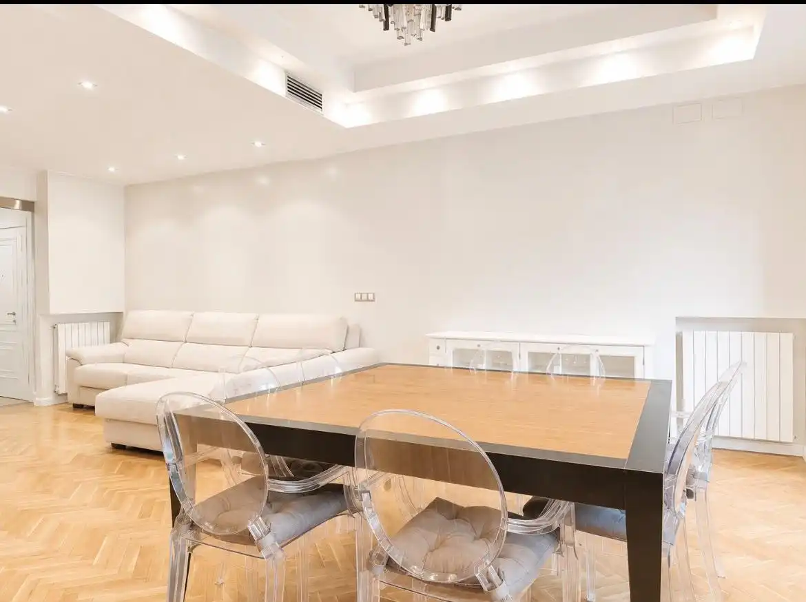 Comedor de Piso de alquiler en Zaragoza con Aire acondicionado, Calefacción y Parquet