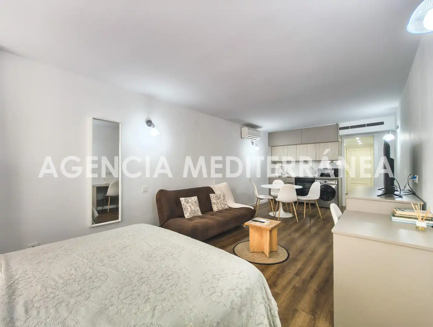 Dormitori de Apartament en venda en Ciutat Vella 