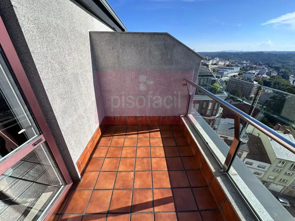 Dúplex amb ascensor en venda a Recatelo - O Carme, imagen 4