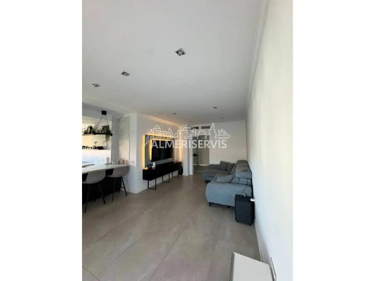 Sala de estar de Ático en venta en El Ejido con Aire acondicionado, Terraza y Trastero