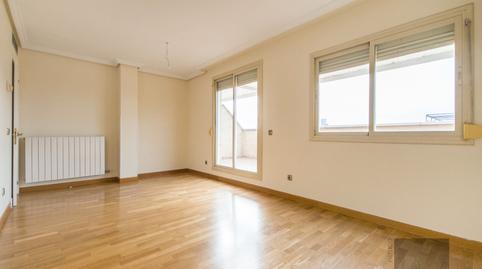 Foto 4 de Piso en venta en Calle del Monasterio de Montesclaros, Montecarmelo, Madrid