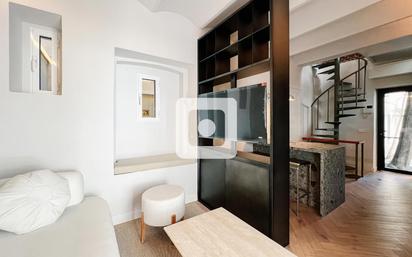 Living room of Flat for sale in  Madrid Capital  with Air Conditioner and Terrace