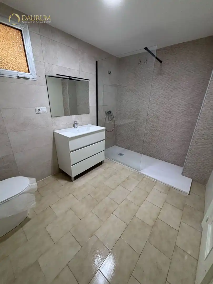 Badezimmer von Wohnung zum Verkauf in Torrent mit Klimaanlage, Heizung und Terrasse