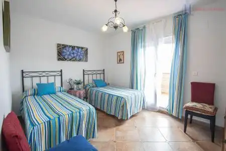 Villa con piscina in vendita a FUENTE ENCAÑA 50, imagen 35